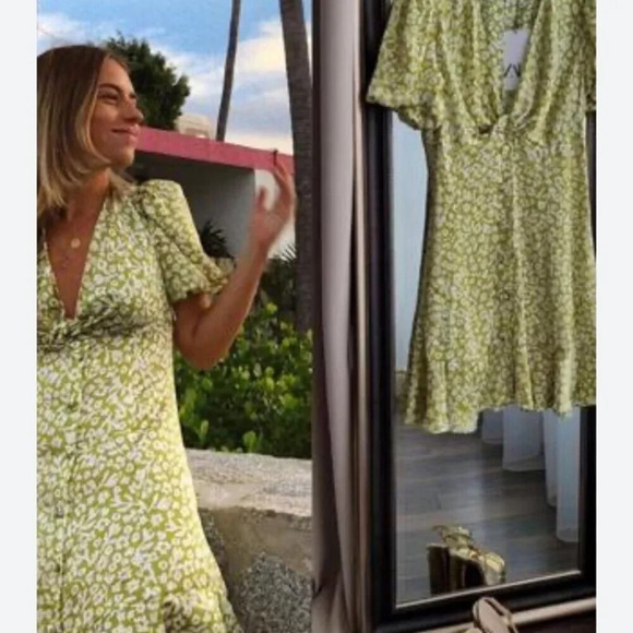 Zara  Satin Effect Ruffle V Neck Mini Dress Green White Floral Size XS - Picture 4 of 11
